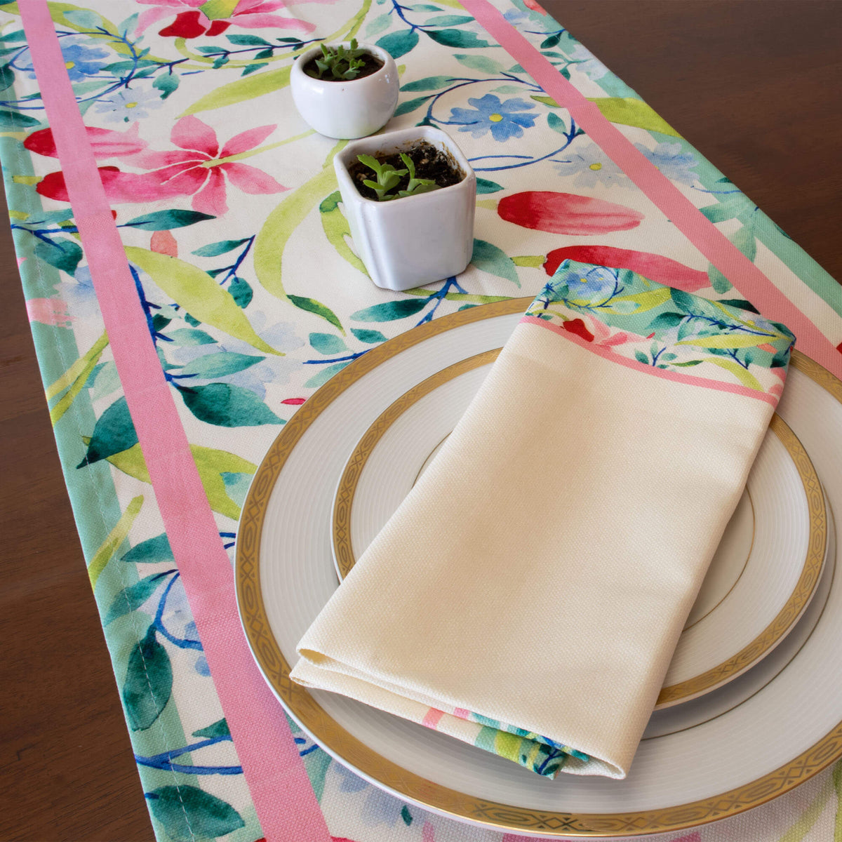 Floral Rendezvous Table Runner
