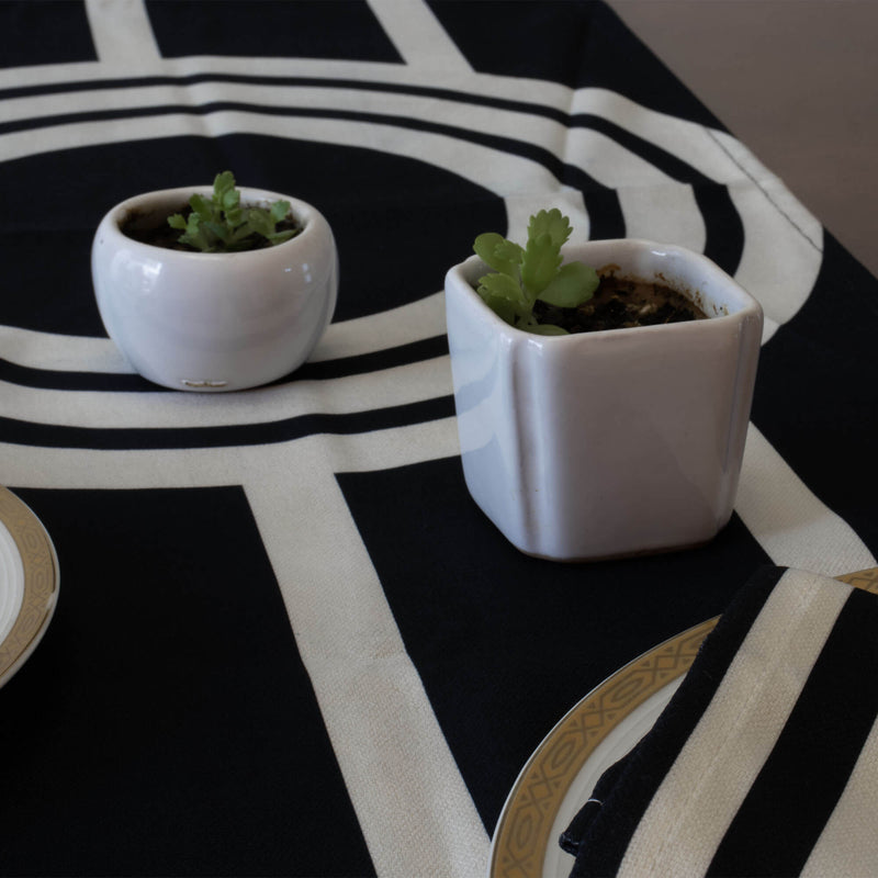 Duality Table Runner